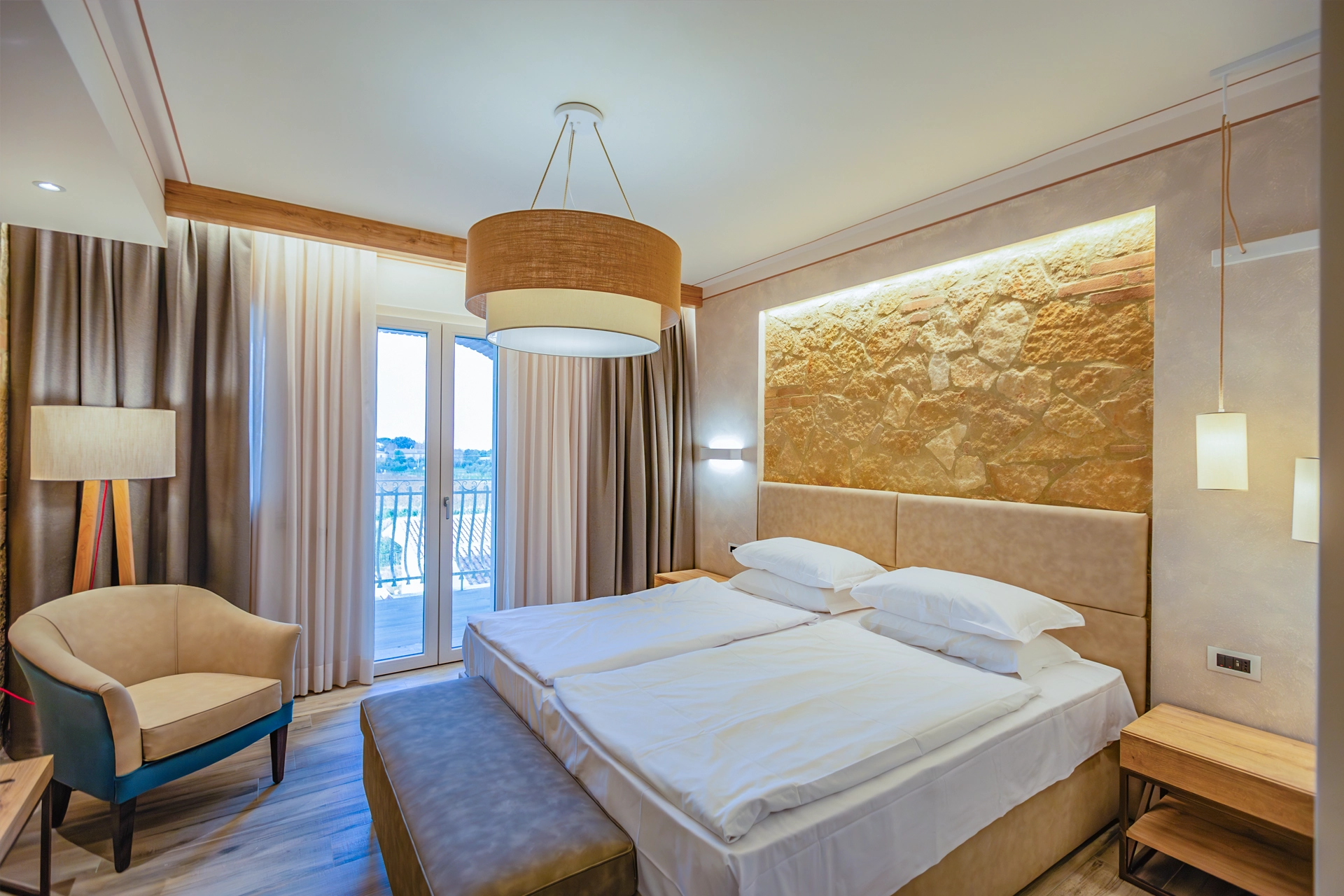 camera deluxe matrimoniale del resort della Tenuta Elisabetta