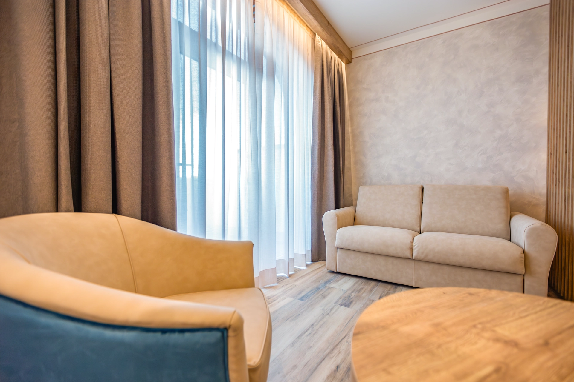 camera deluxe tripla del resort della Tenuta Elisabetta