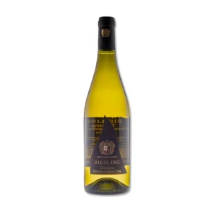 Bottiglia di vino bianco Riesling prodotto dall'azienda agricola Elisabetta a Cecina, Toscana